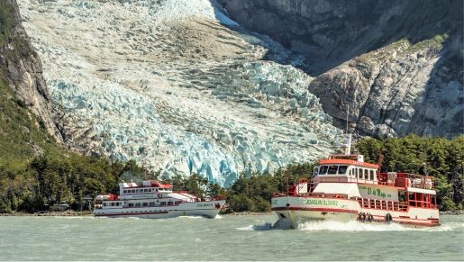 Navigation_Boat_tour_Glacier_Serrano_and_Balmaceda